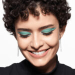 colle-fixatrice-sourcils-030-catrice